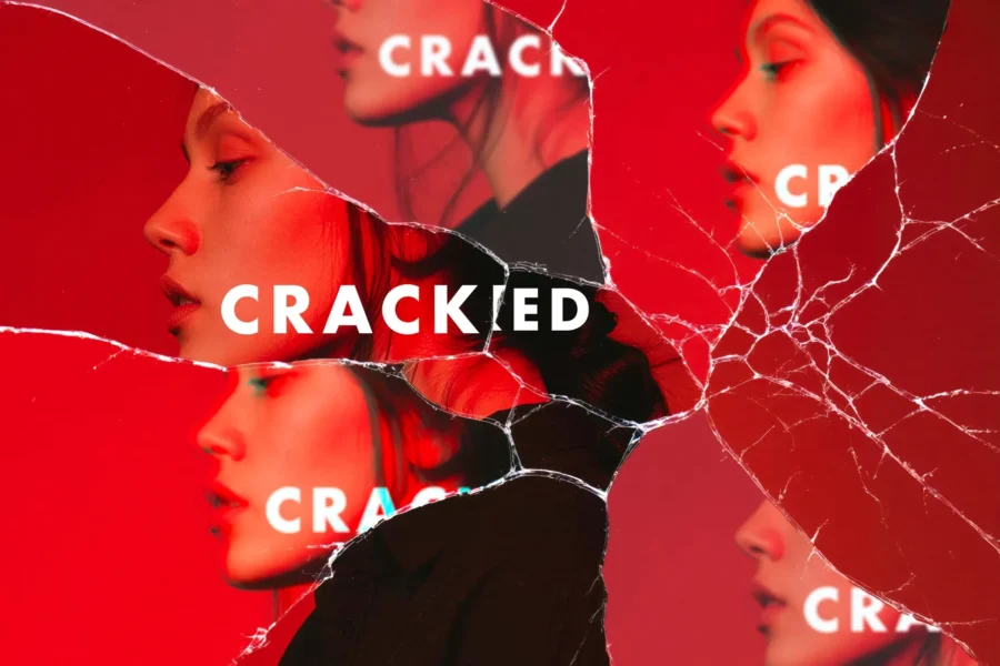 Cracked Glass Photo Effect 0